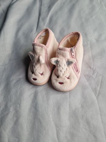 Chaussons pointure 20