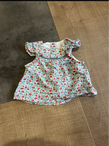 Chemise à manches courtes à fleurs bebe taille 1 mois cyrillus