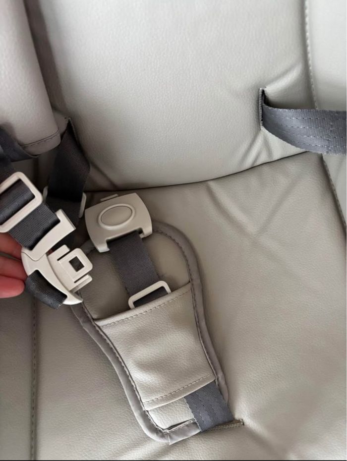 Chaise haute - photo numéro 5