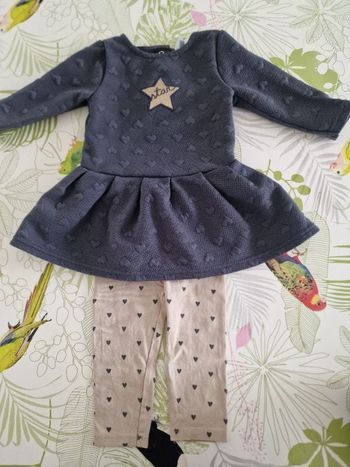 Ensemble robe + leeging taille 12 mois