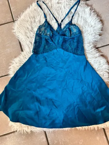 Nuisette RougeGorge satinée – bleu canard – taille 36