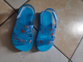 Sandales enfant