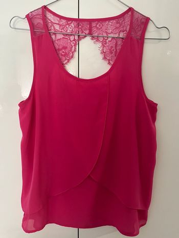 Haut rose léger dos dentelle marque only