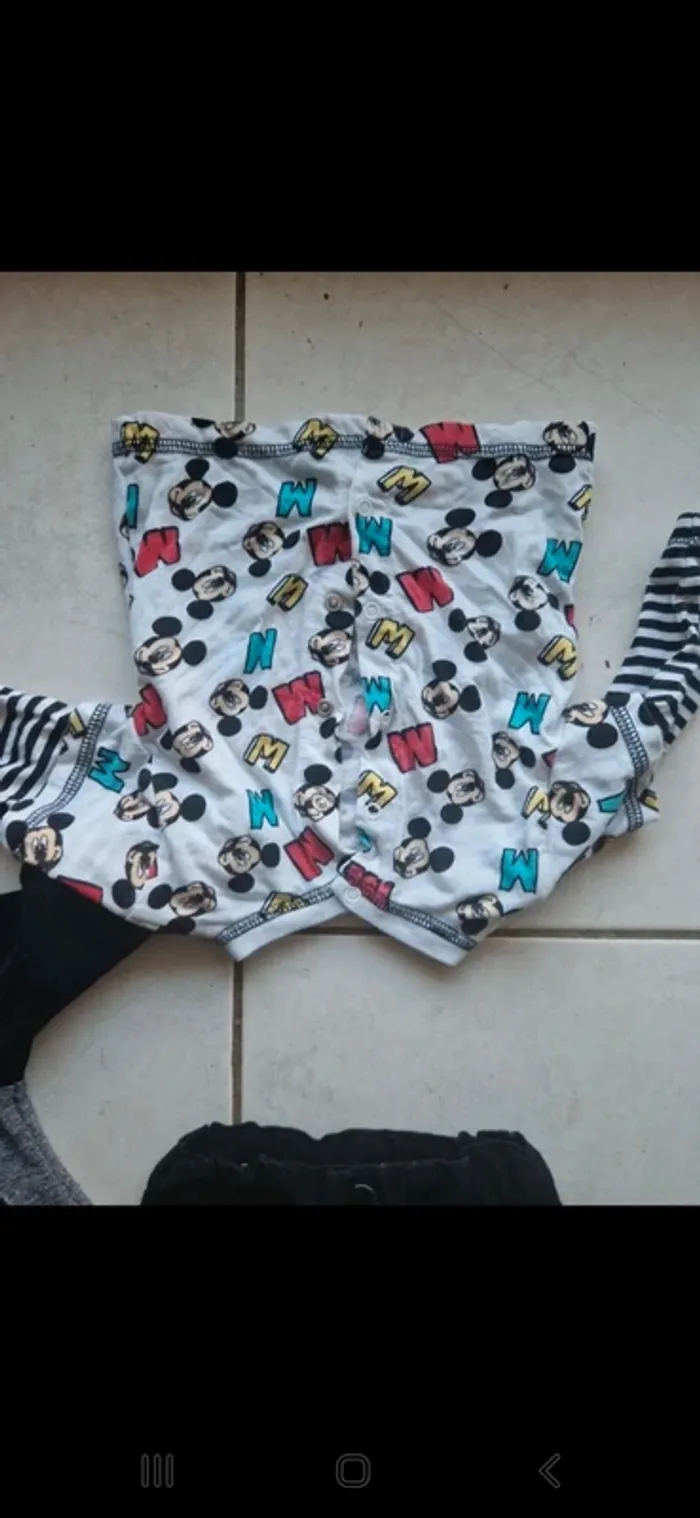 Ensemble trois pièces Disney pantalon t-shirt gilet 3 mois - photo numéro 9