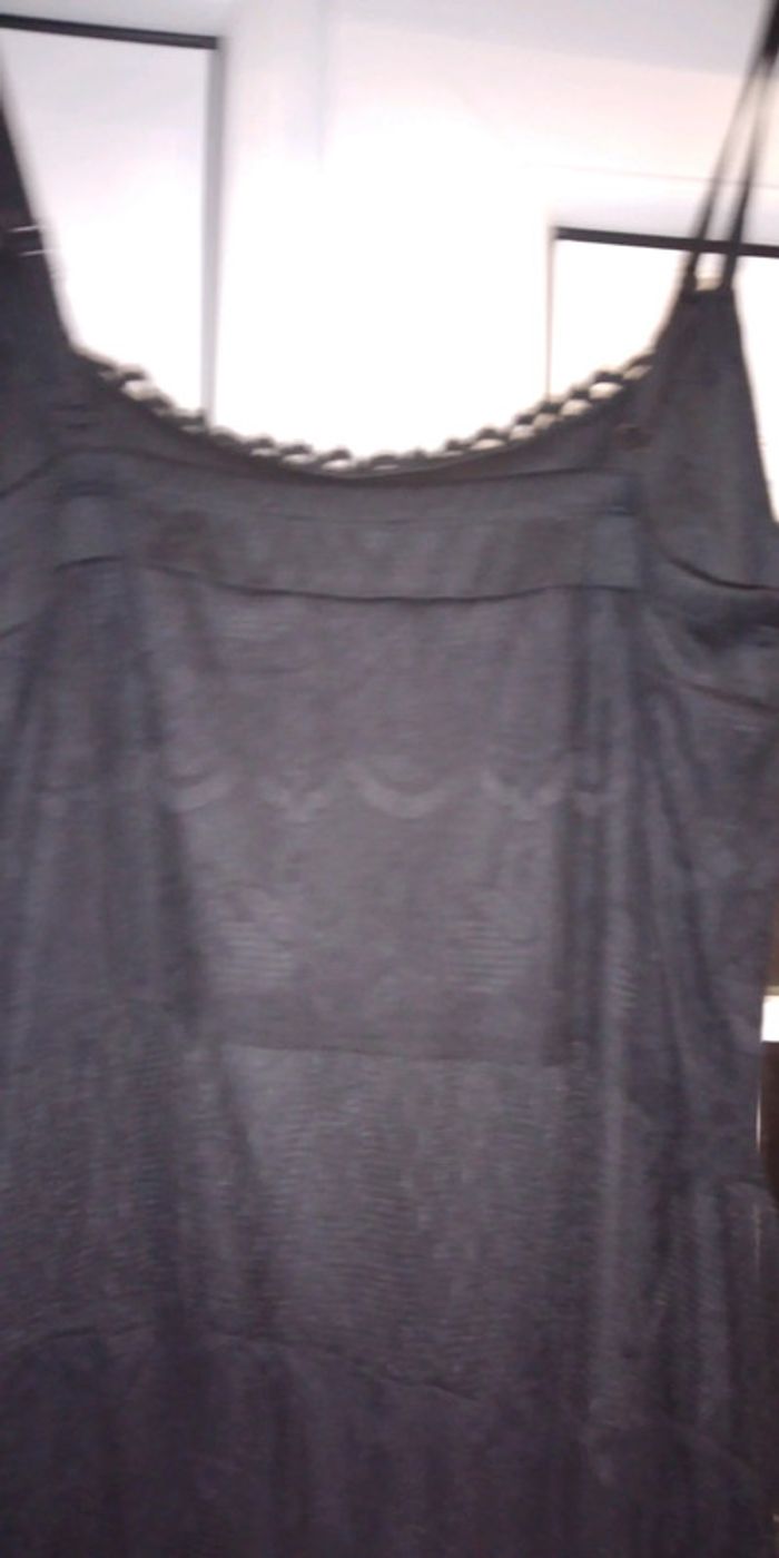 Robe noire à bretelles réglables , dentelle - photo numéro 4