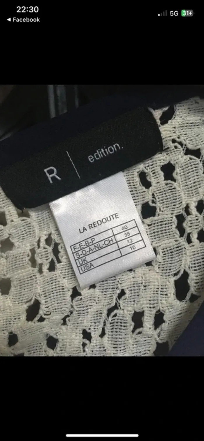 Superbe blouse en dentelle en 40 de chez La Redoute excellent état - photo numéro 4