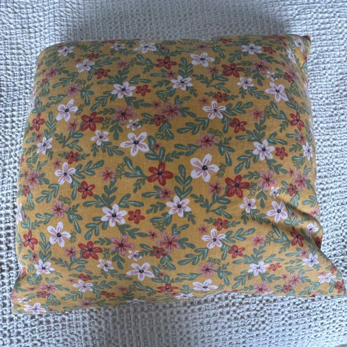 Coussin H&M home - photo numéro 2