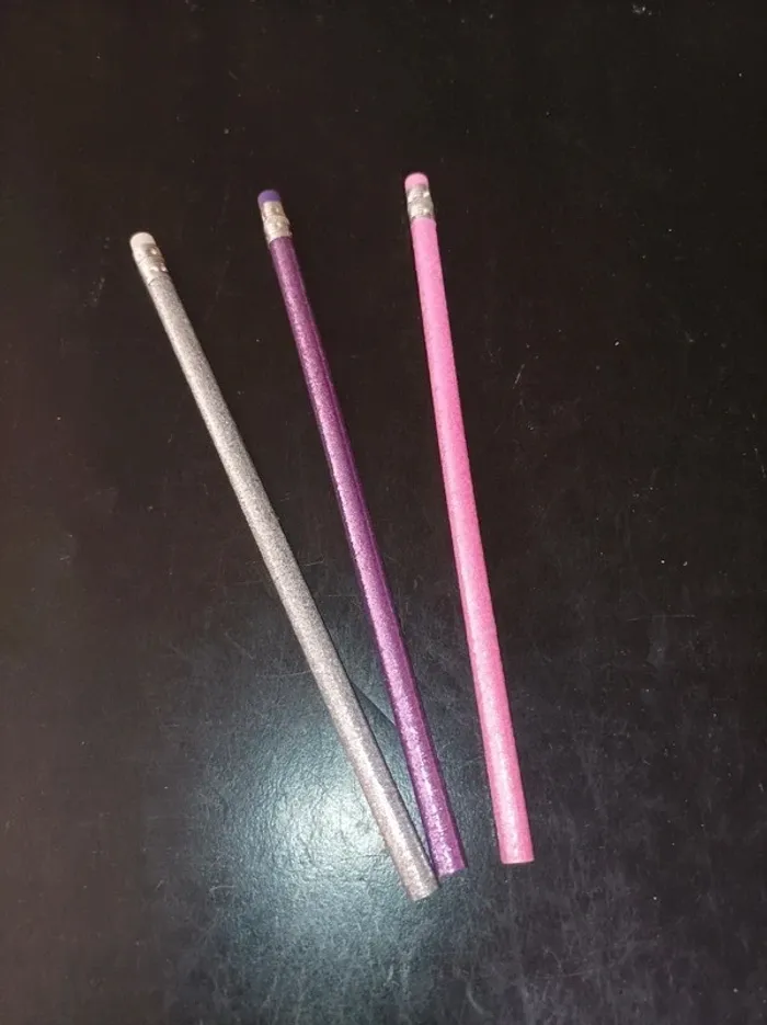3 Crayons de papier pailletés