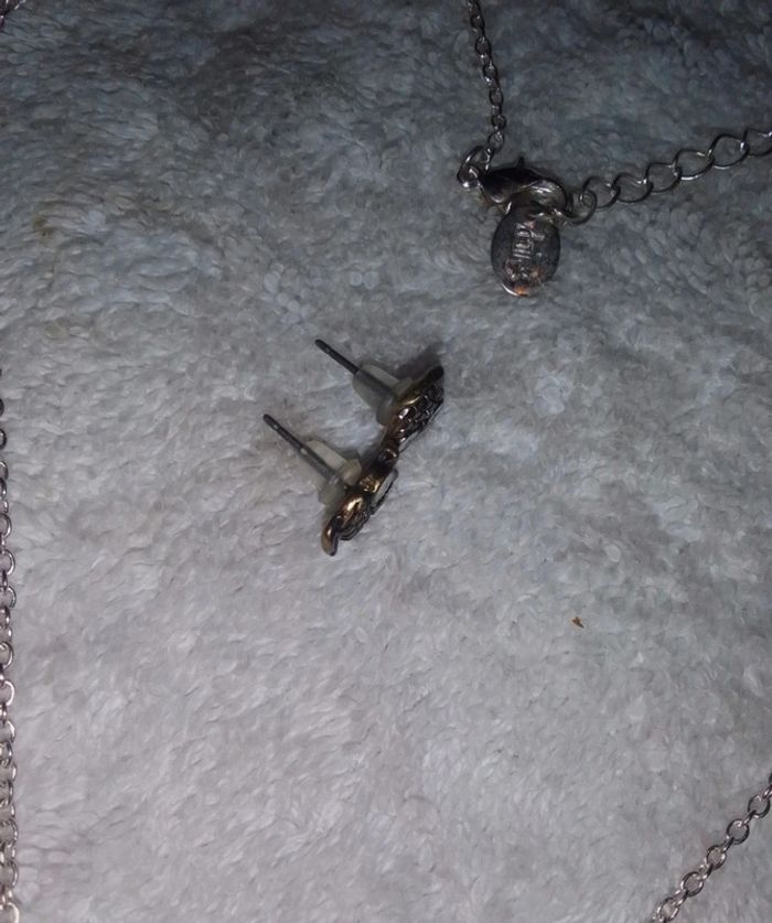collier et boucles d'oreilles tbe - photo numéro 4