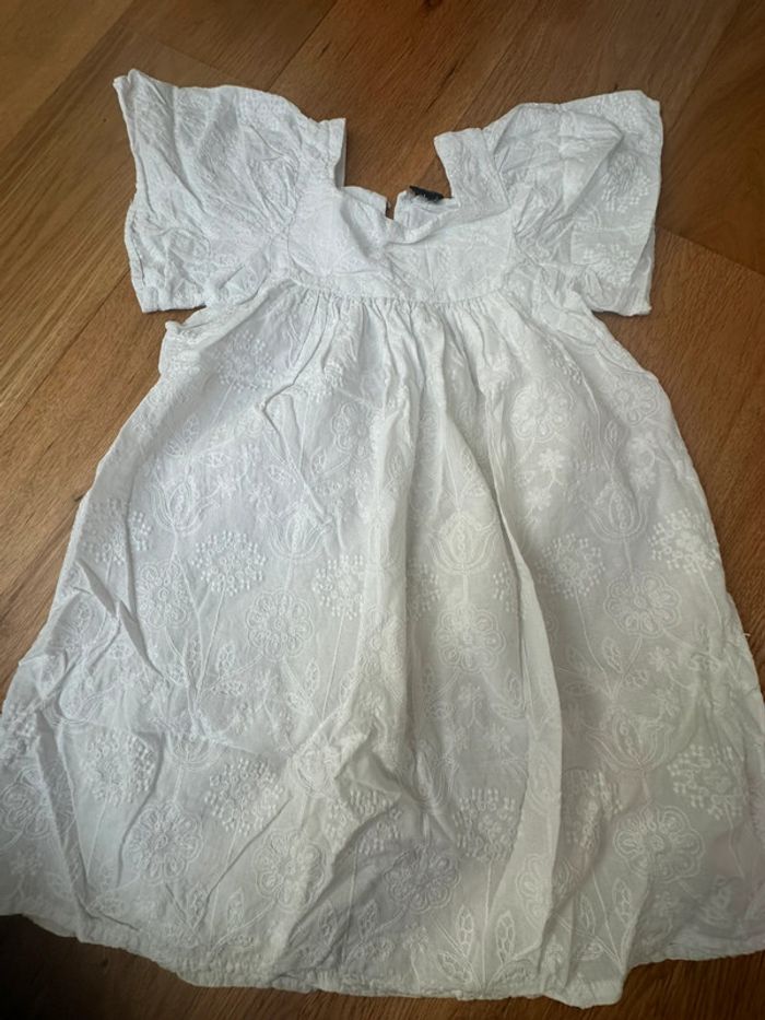 Robe brodée kiabi