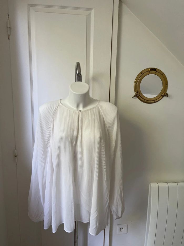 Blouse blanche - photo numéro 2