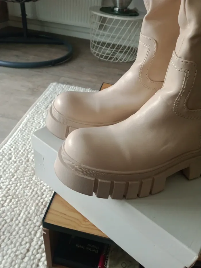 Bottes hautes Zara - photo numéro 2
