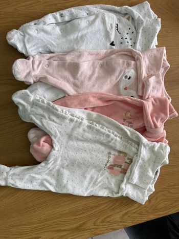 Lit de 4 pyjamas 