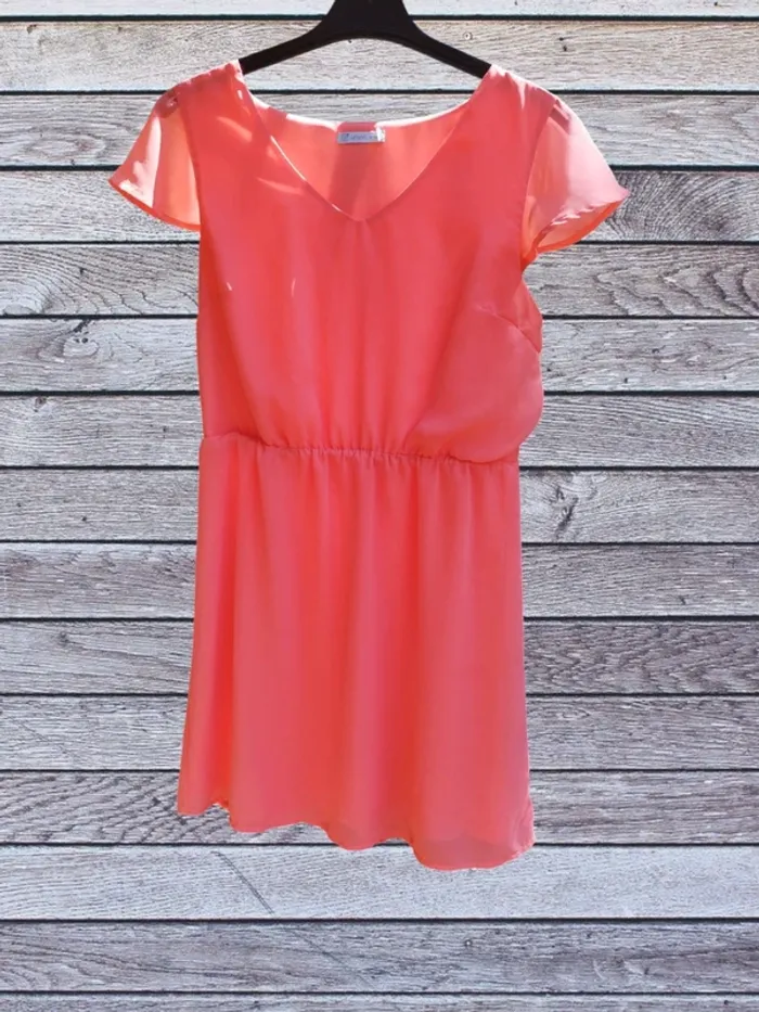 Robe manches courtes