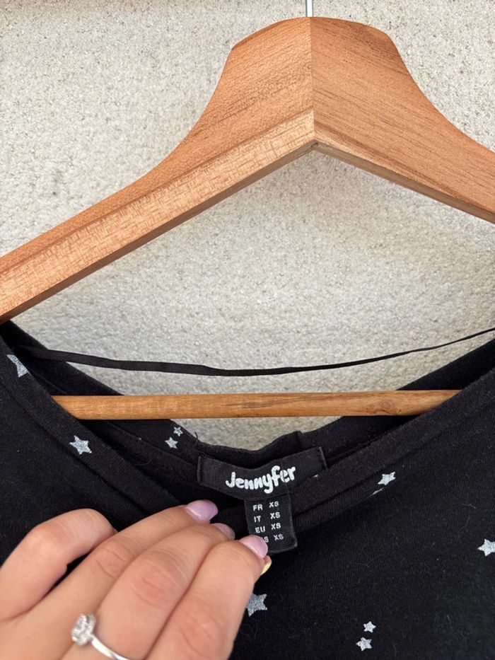 t shirt noir à étoiles - photo numéro 3