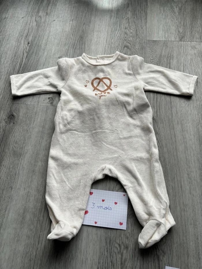 Lot pyjama taille 3 mois. - photo numéro 4