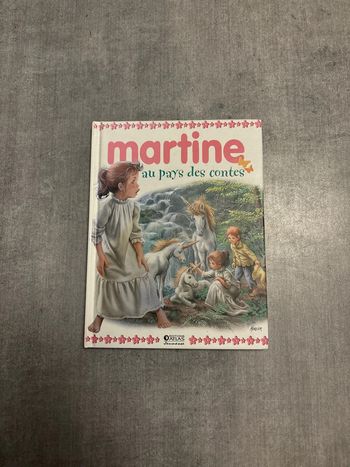 Livre Martine au pays des contes