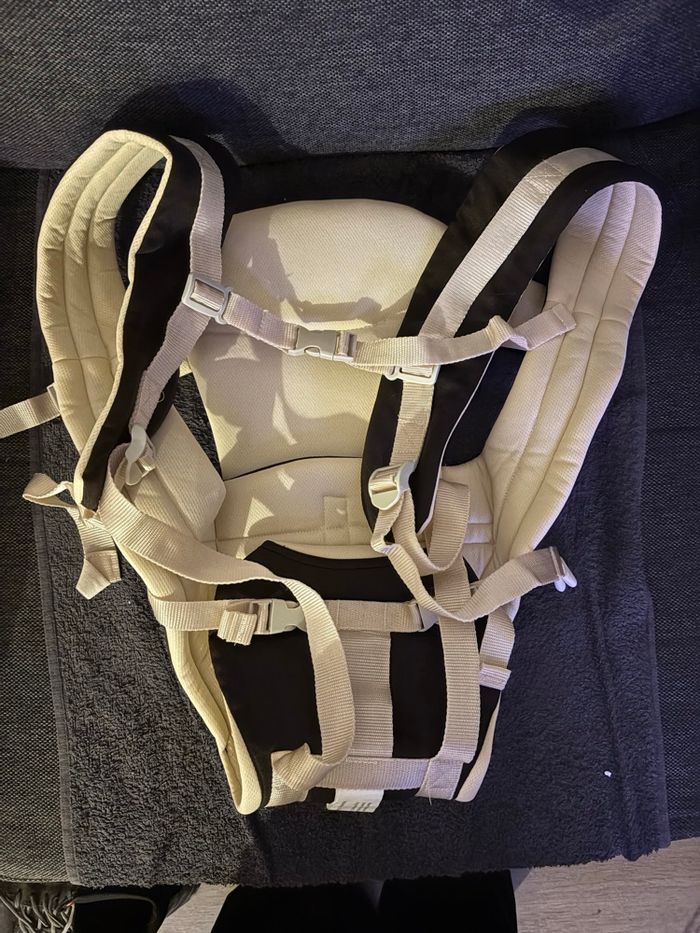 Porte bébé - photo numéro 2
