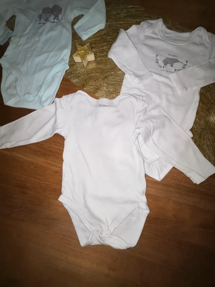 Lot de 4 bodies tex dont 1 orchestra 18 mois - photo numéro 7