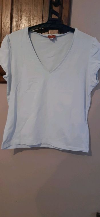 T shirt col v cyrillus taille 4