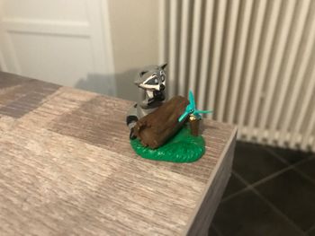 Figurine meeko et flip pocahontas