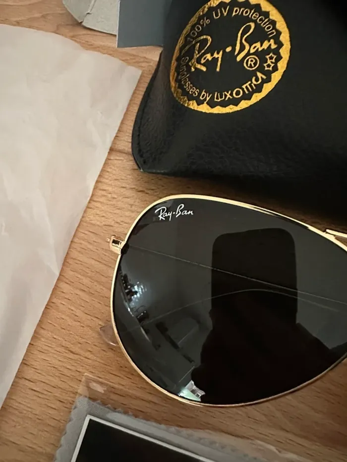 Lunette de soleil - photo numéro 2