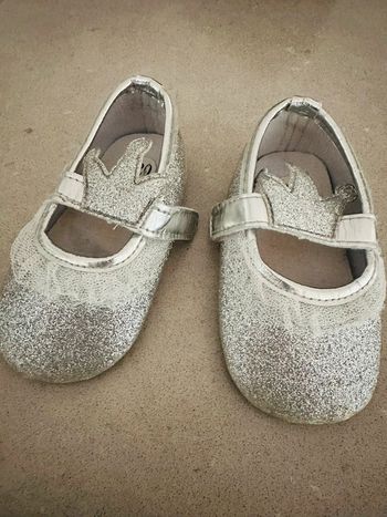 Paire de chaussures de princesse
