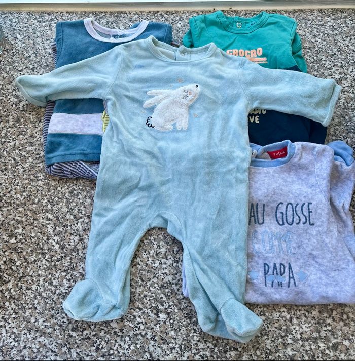 Lot de 5 pyjamas taille 3 mois - photo numéro 4