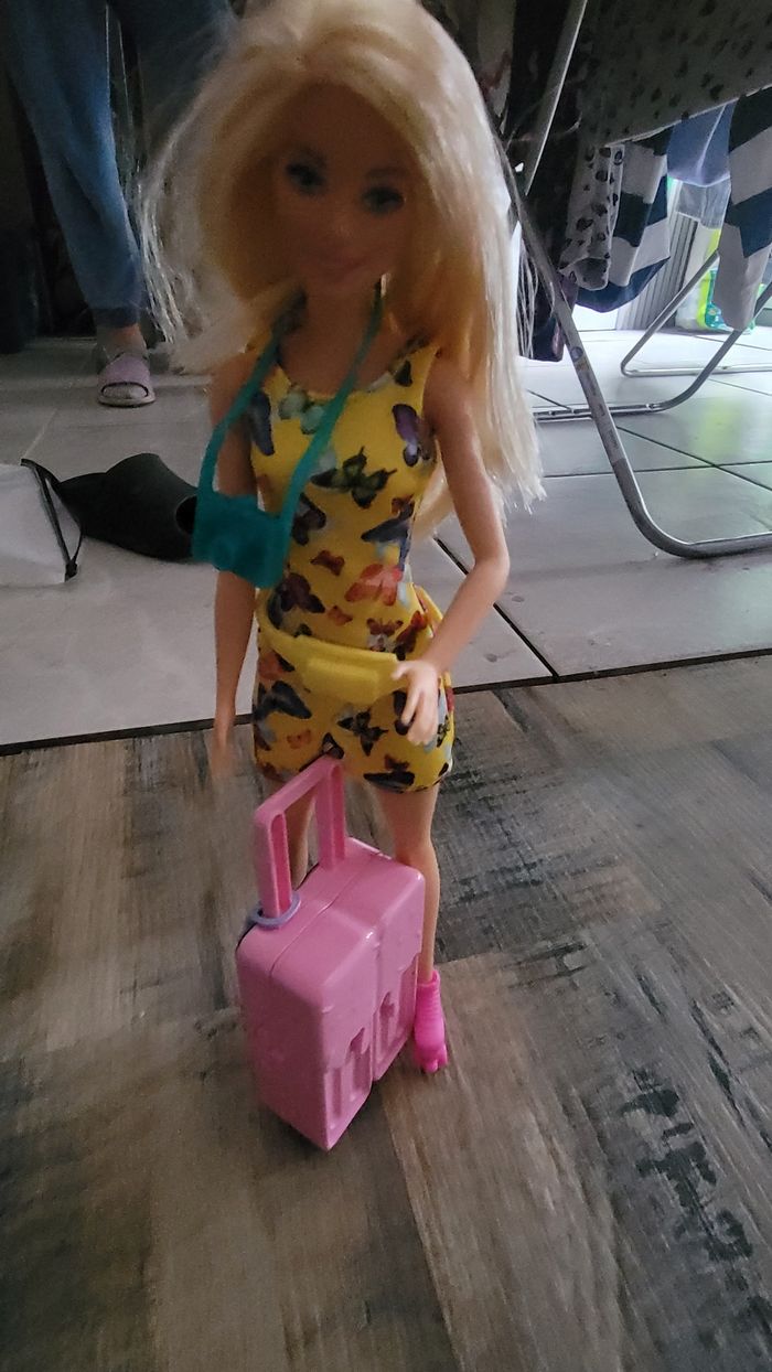 3 barbies - photo numéro 2