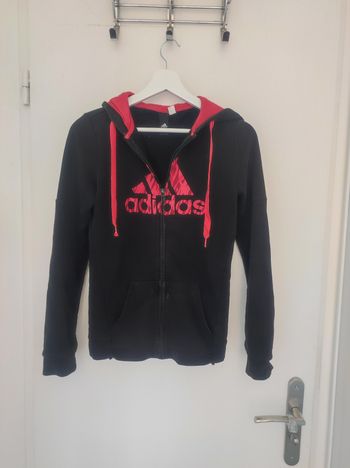 Sweat shirt à zip et capuche