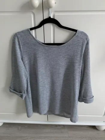 Pull fin gris