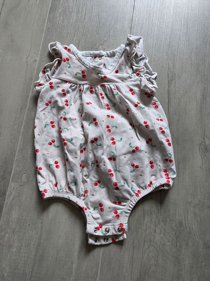 Lot 3 barboteuses - photo numéro 3