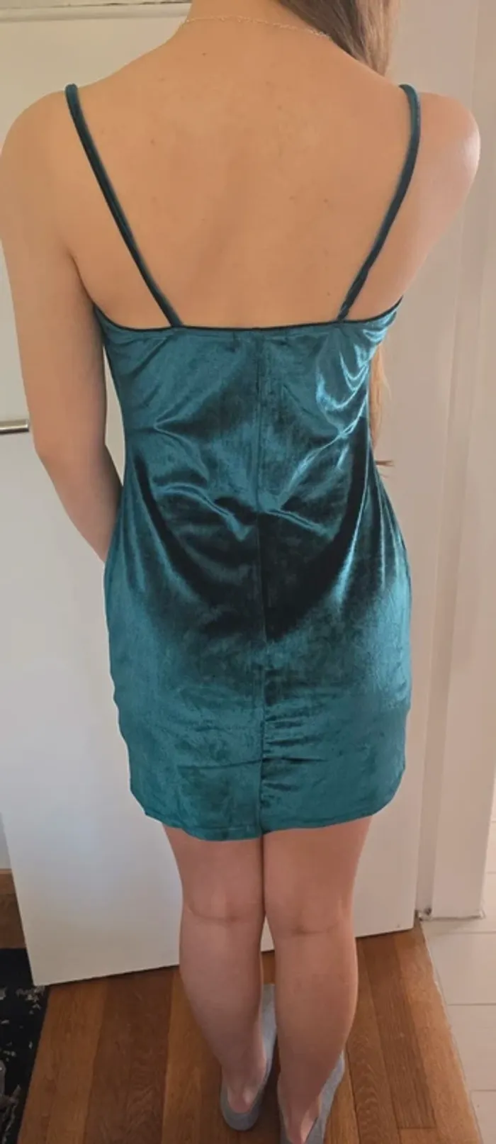 Petite robe verte - photo numéro 2