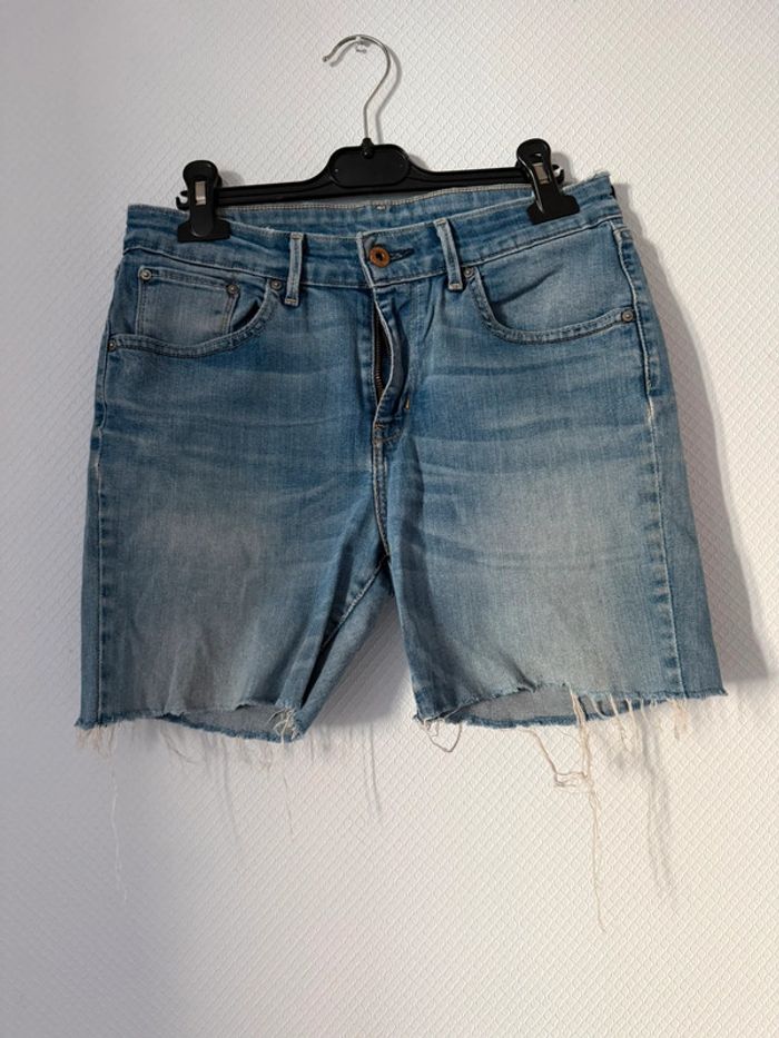 Short Levi ´S en bon état taille 38 bleu