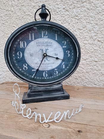 Horloge décorative vintage