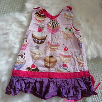 Jolie robe cupcakes dos ouvert