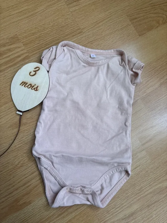 3 body - photo numéro 4