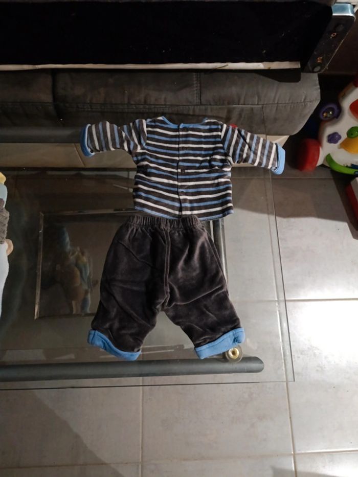 Tenue 1 mois - photo numéro 2