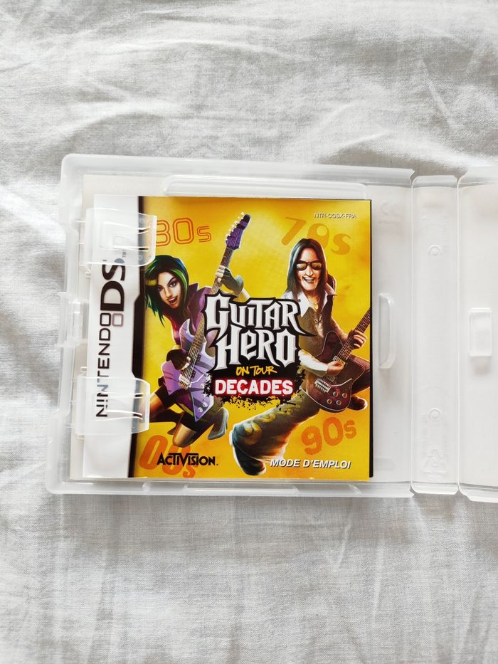 guitar hero on tour decades jeu Nintendo DS - photo numéro 5