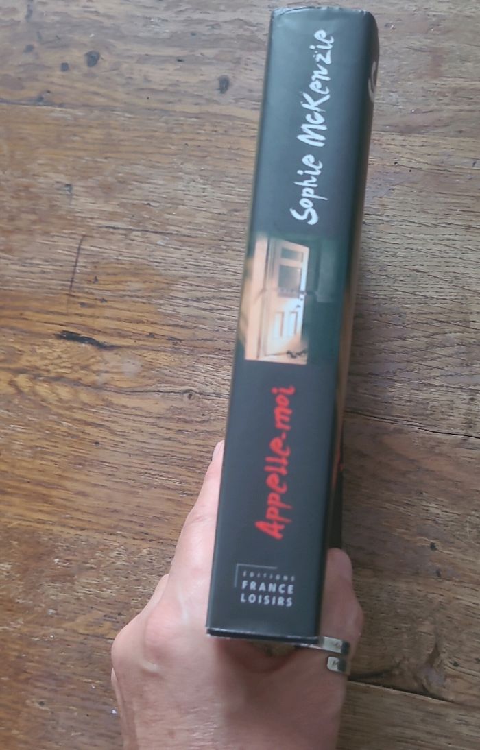 Appelle-moi - photo numéro 3