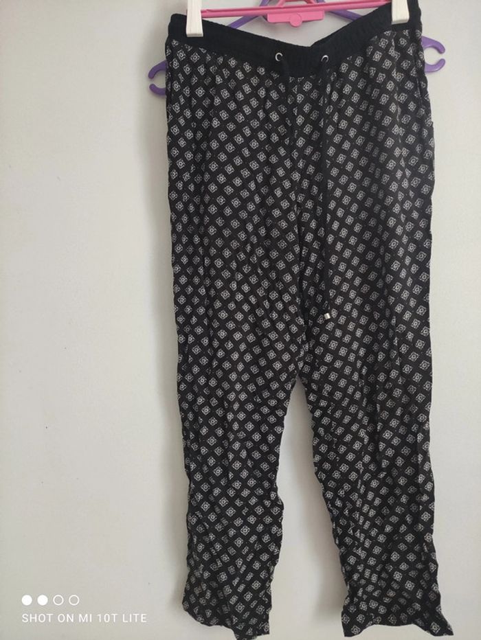 Pantalon noir et blanc fluide C& A
