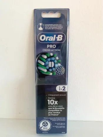 🔥 Brossettes Oral-B neuves – Lot de 2 Pro cross action