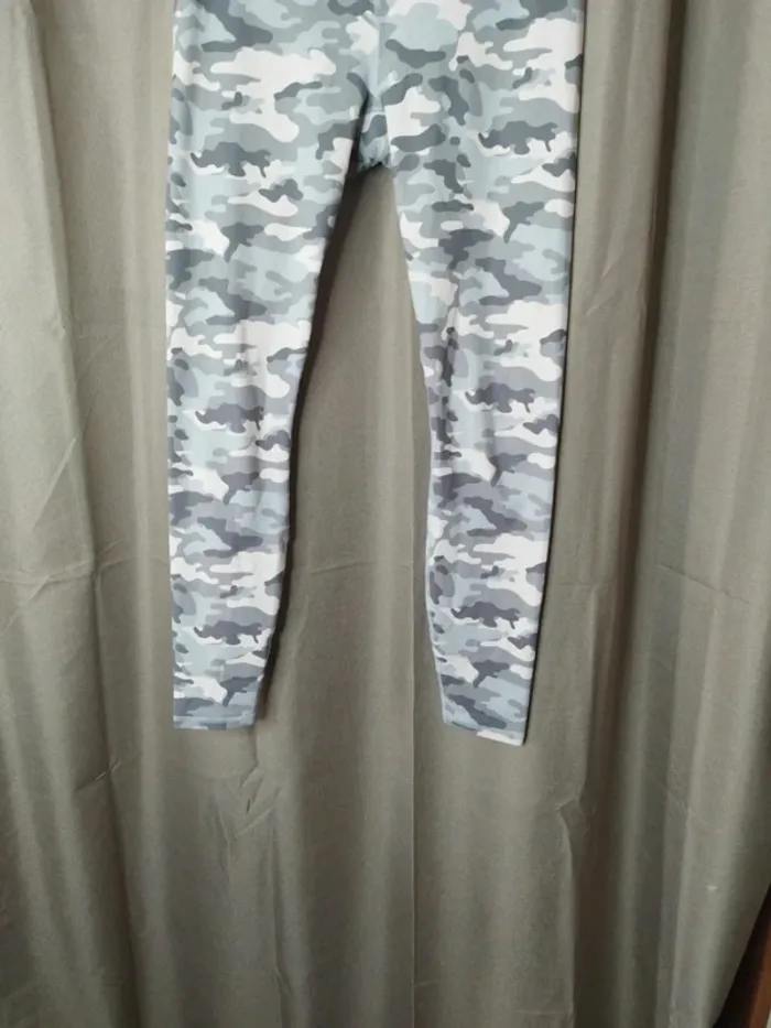 Legging fabletics - photo numéro 3