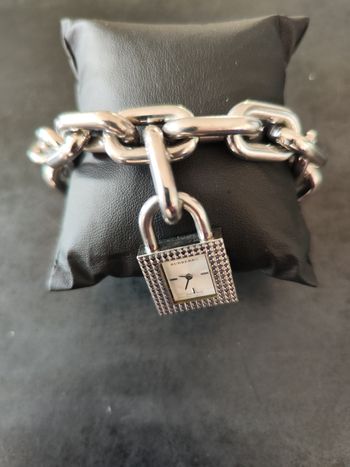 Montre burberry argent