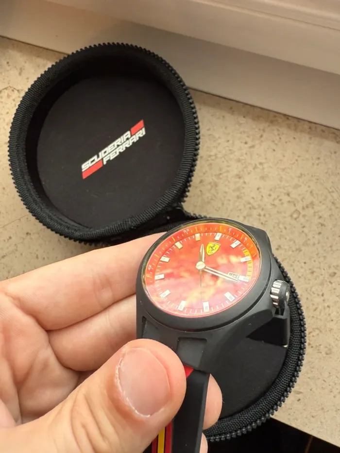 Montre Ferrari - photo numéro 9
