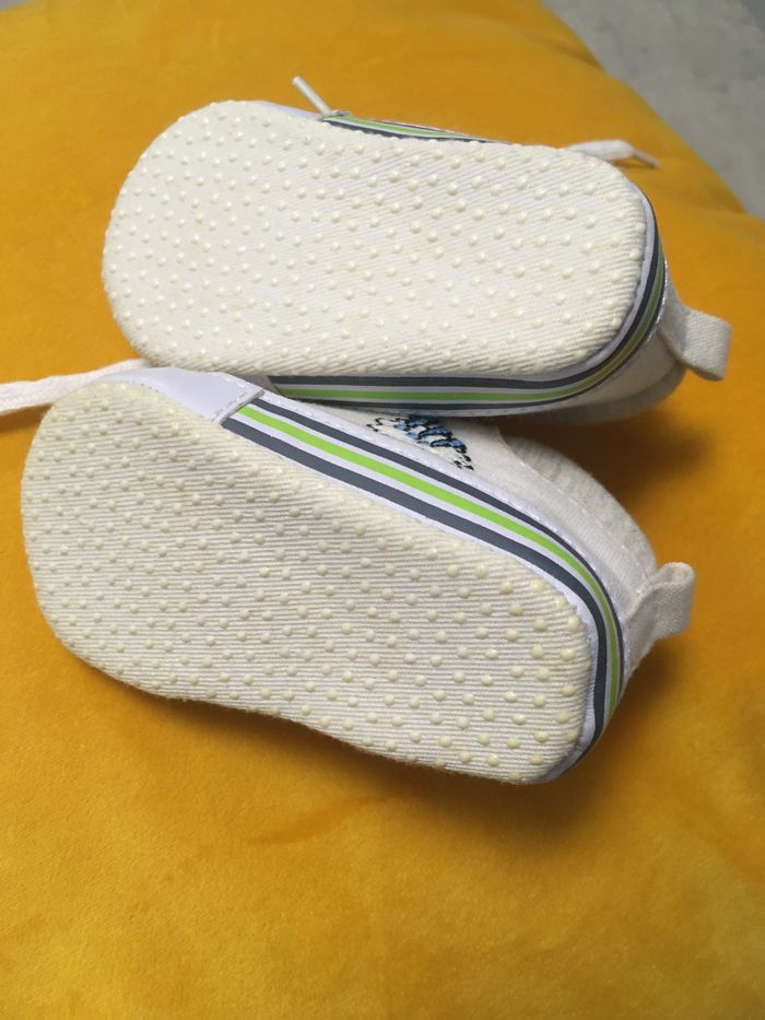 Chaussures baskets bébé pointure 17 / 18 neuves marque Grain de blé - photo numéro 7