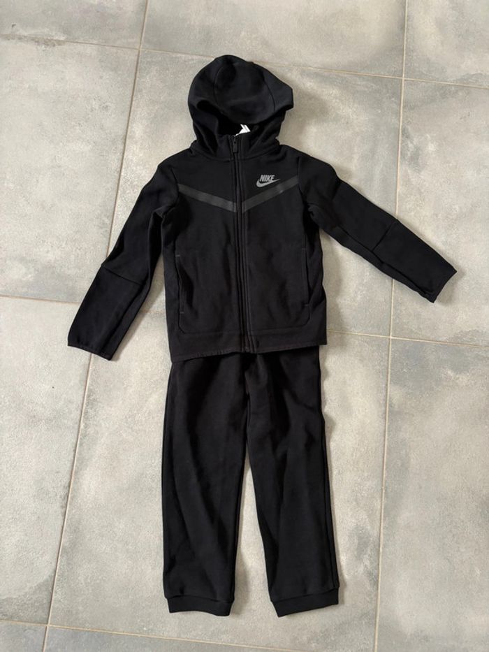 Ensemble de jogging Nike
