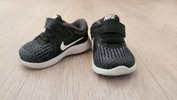 👟 Nike noires bébé mixte