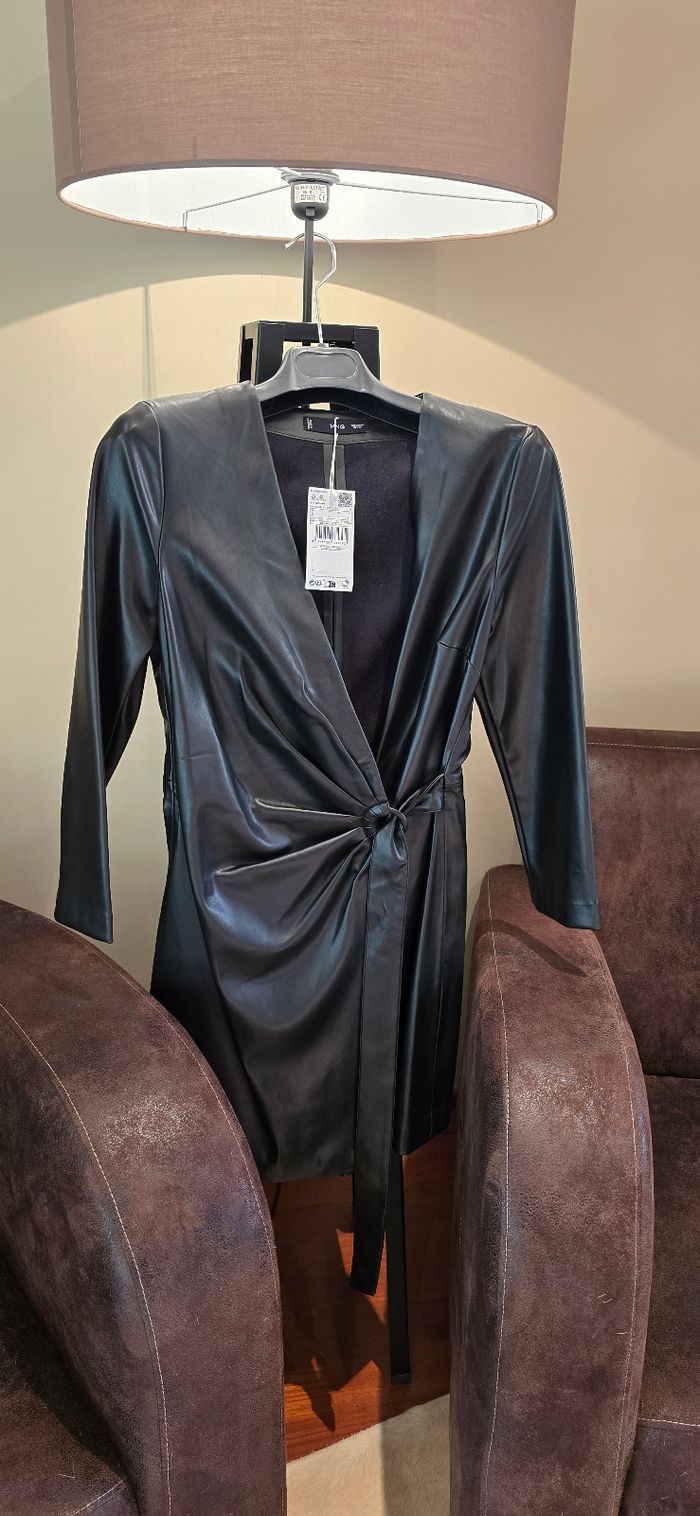 Robe similicuir Mango - photo numéro 3