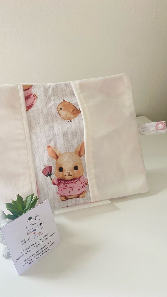 Protège carnet de santé personnalisable bébé enfant prénom couronne fleur - photo numéro 3